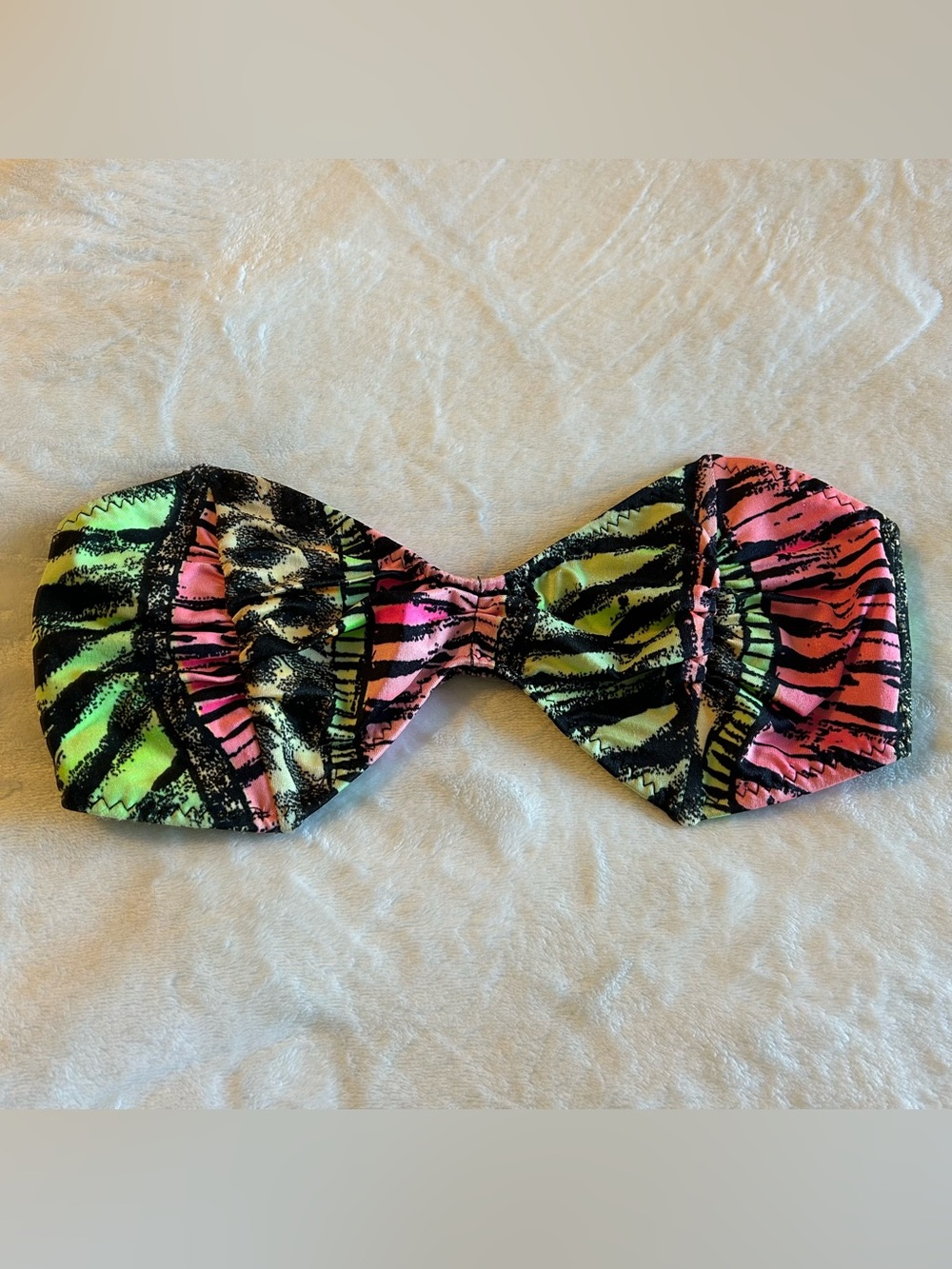 Vintage 80s/90s triangular bandeau bikini top green pink black animal print M